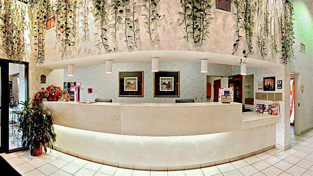 Quality Inn & Suites Airport Остин Экстерьер фото